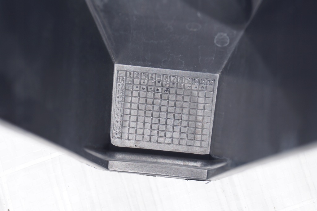 фото №9, Направляющая бампера задняя jaguar f-type hk83-17e855-ad