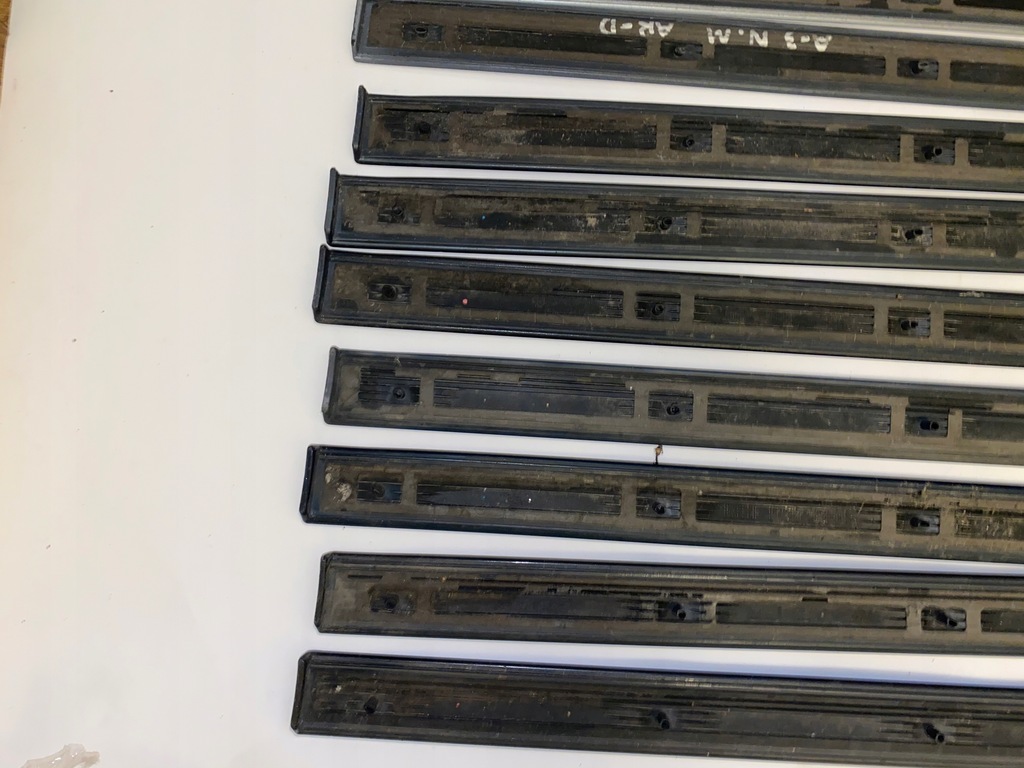 фото №11, Молдинг задняя правая 8p3853700b audi a3 8p