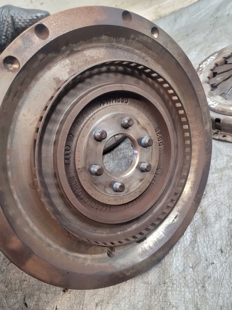 фото №8, Зчеплення колесо маховик оригінальний номер 03d105271 диск притиск skoda fabia i 1.2b 04r.