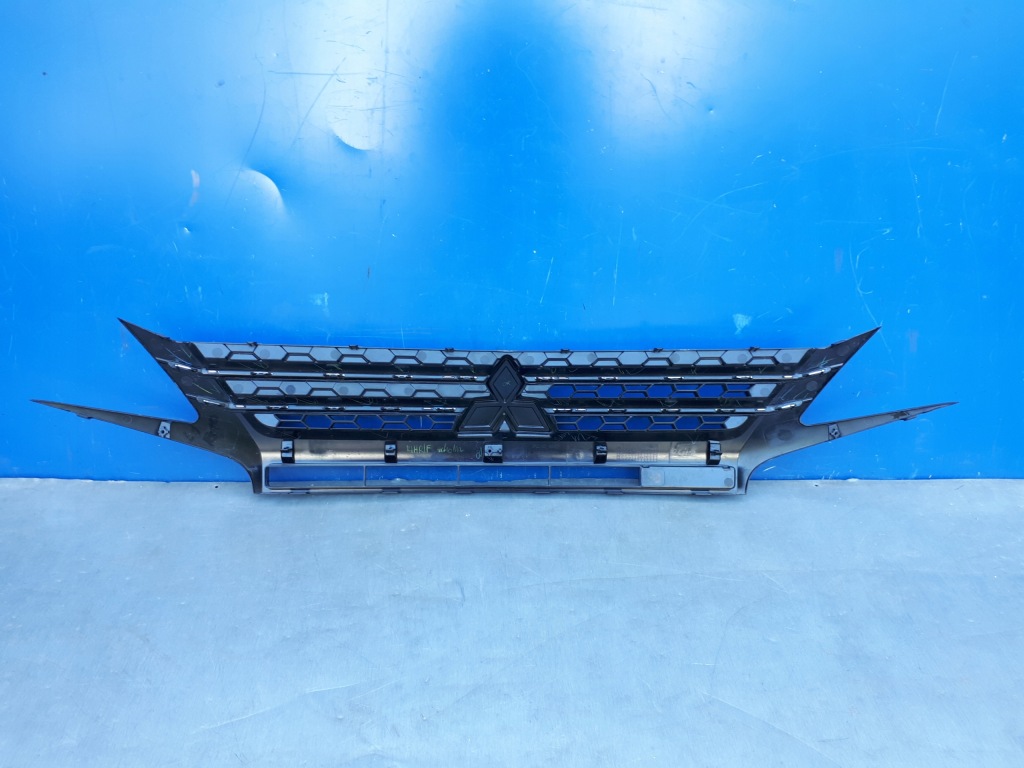 фото №8, Mitsubishi space star 2020- 20- решітка радіатора решітка радіатора