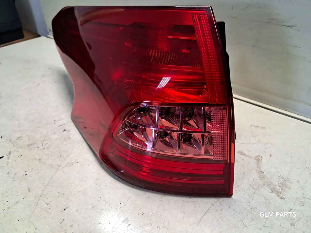 фото №6, Citroen c5 iii x7 kombi левая лампа задняя 9681074180