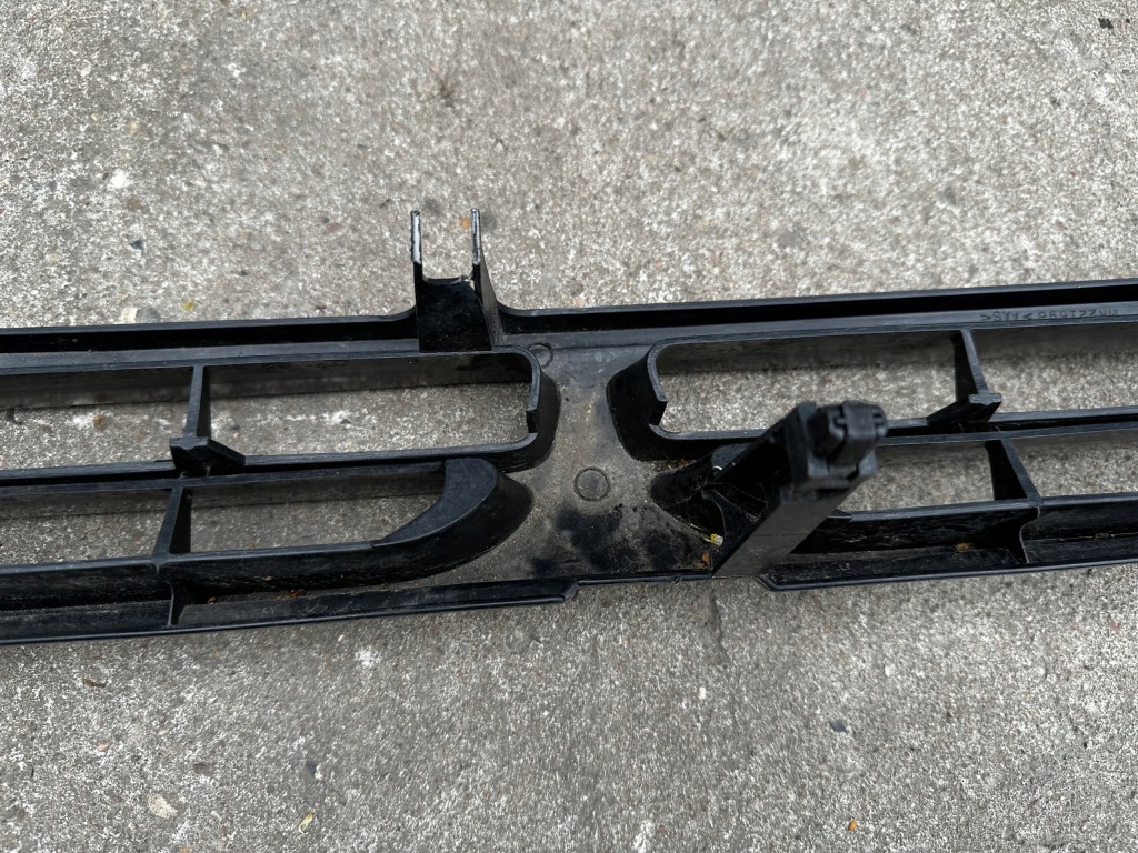 фото №8, Решітка радіатора решітка радіатора mr221440 mitsubishi lancer v