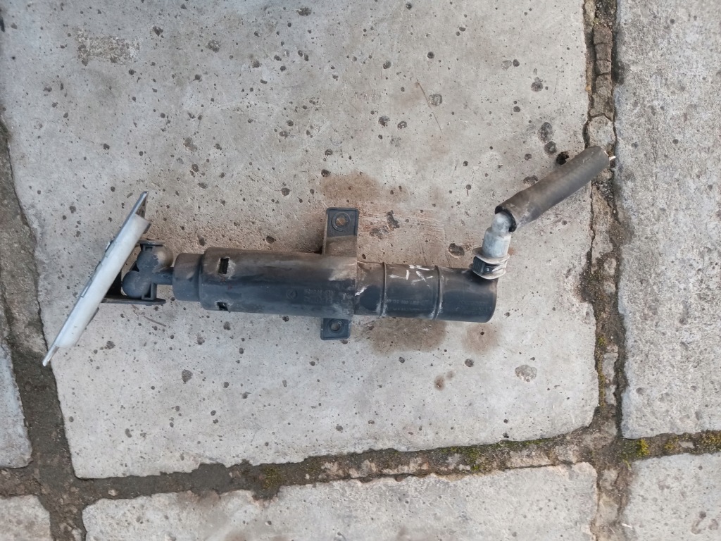 фото №6, Jaguar xf x250 3.0d омыватель лампы левый правый 8wt009611 hella