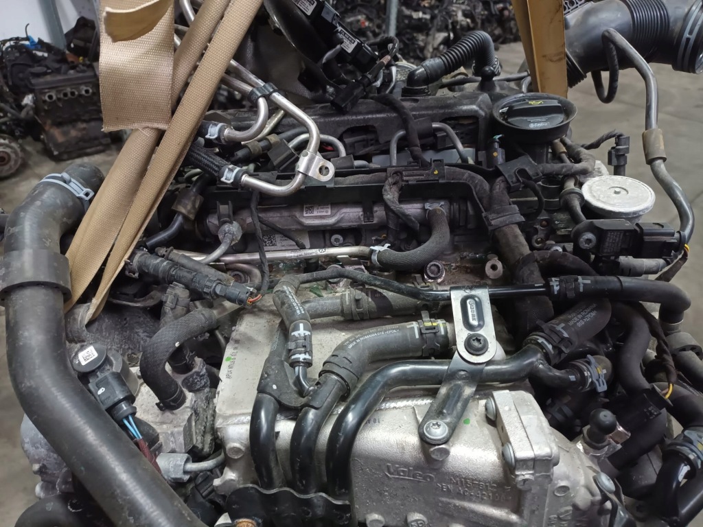 Двигатель vw golf passat seat leon audi a3 2.0 crlb Недорого