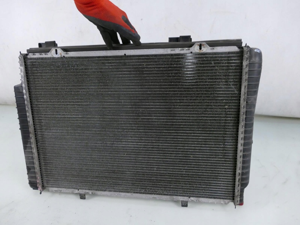 фото №1, Mercedes slk r170 lift 2.3 k 2.0 k автоматическая коробка передач радиатор wody