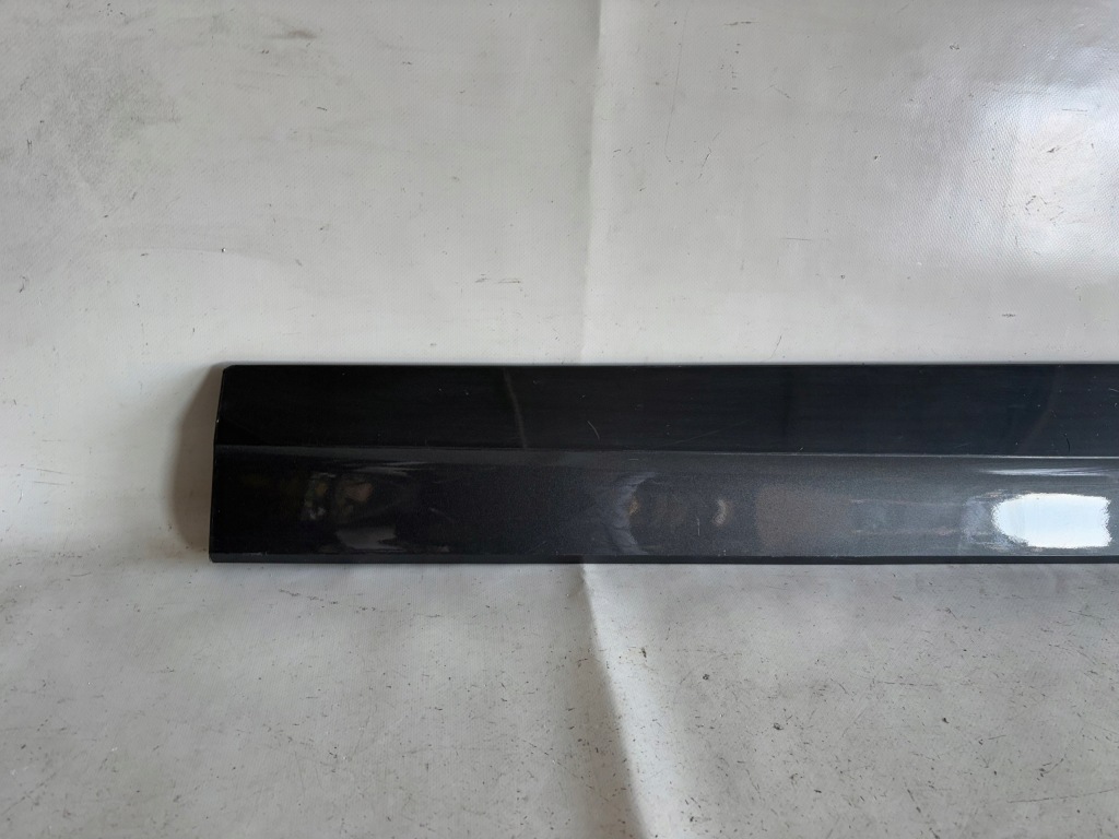 фото №2, Vw t-roc 2ga r-line 17- молдинг накладка na двері права перед 2ga853960a