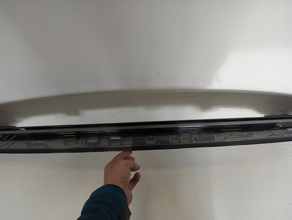 фото №12, Лампа задняя porsche taycan правая левая 9ja-945096-a 9ja945095-a 9ja-945082-f