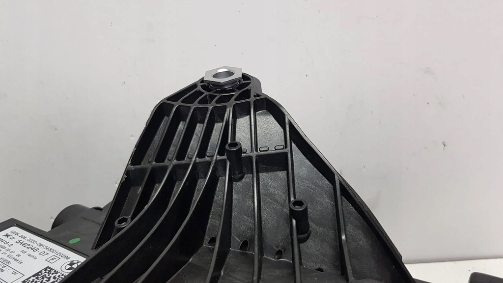 фото №9, Лампа перед права bmw 2 active tourier full led 21-