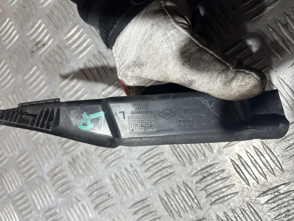 фото №3, Молдинг заглушка жабо ліва renault clio v 19-