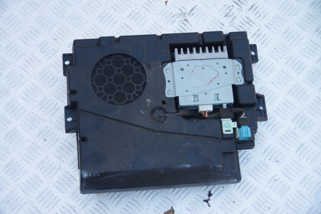 фото №1, Сабвуфер усилитель honda cr-v iii 06-12