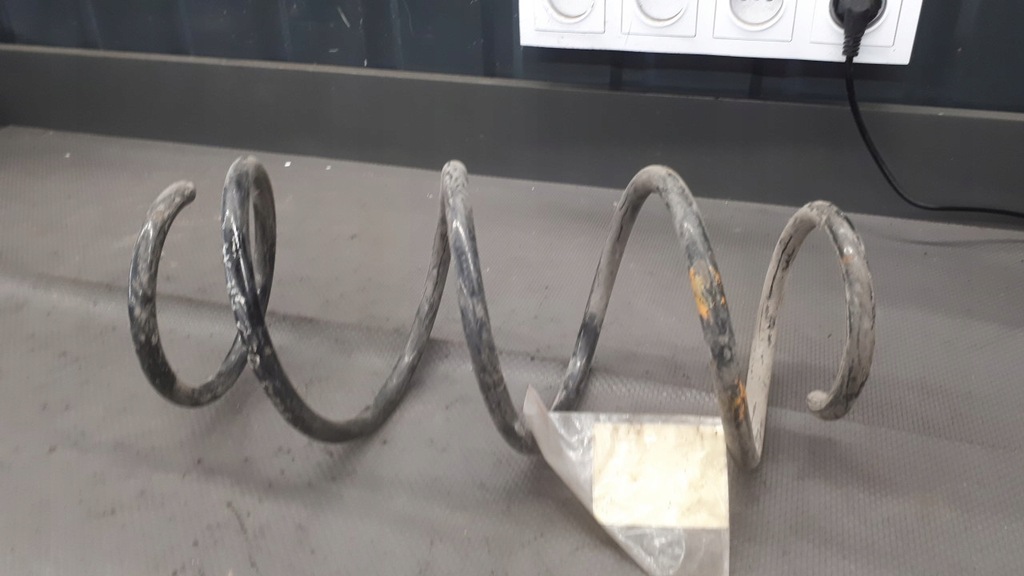 фото №1, Пружина перед nissan note e11 1.6 12.2mm