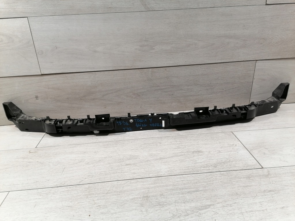 фото №1, Tesla y напрямна бампер задня 1494045-00-e