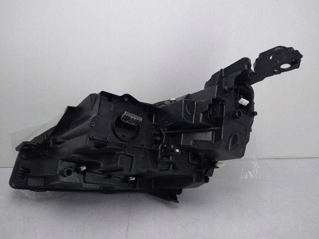 Купити Лампа права full led peugeot 5008 ii 1616878480 89910239