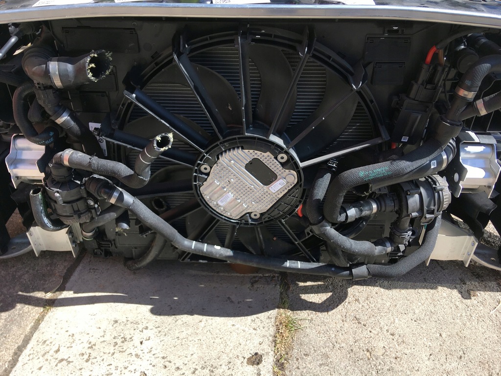 фото №8, Bmw m8 f93 f92 f91 бампер двигун капот pas крила двері перед laser - c3k