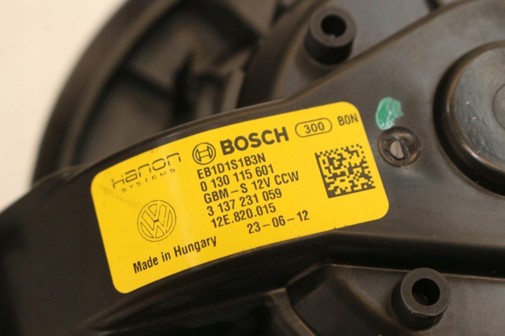 фото №7, Повітродувка вентилятор обігрівача 12e820015 vw up lift e-up 23r.