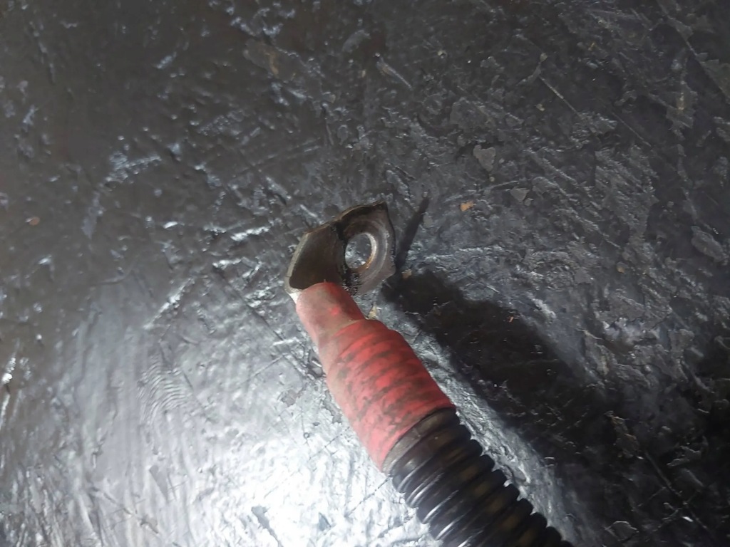 Шланг плюсовий генератора bmw 3 e46 320i m52b20tu 1712599 1436547 Київ