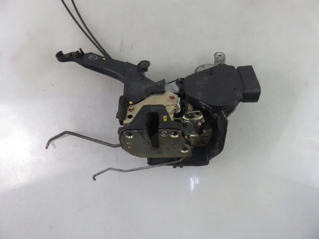 фото №2, Замок левый передний toyota avensis verso m2