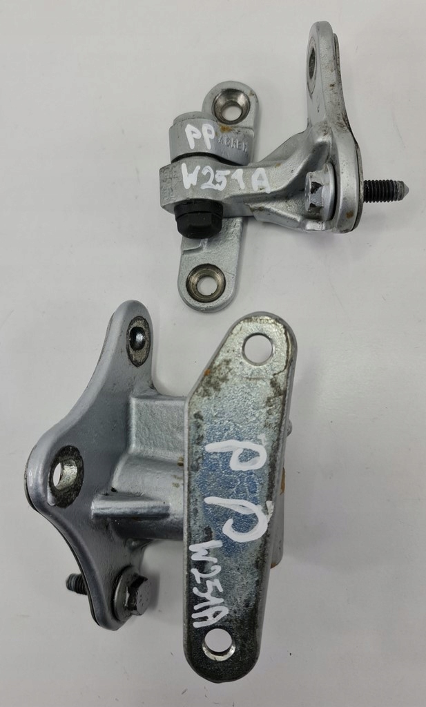 фото №1, Петли дверь правый перед 775 mercedes w251 пара