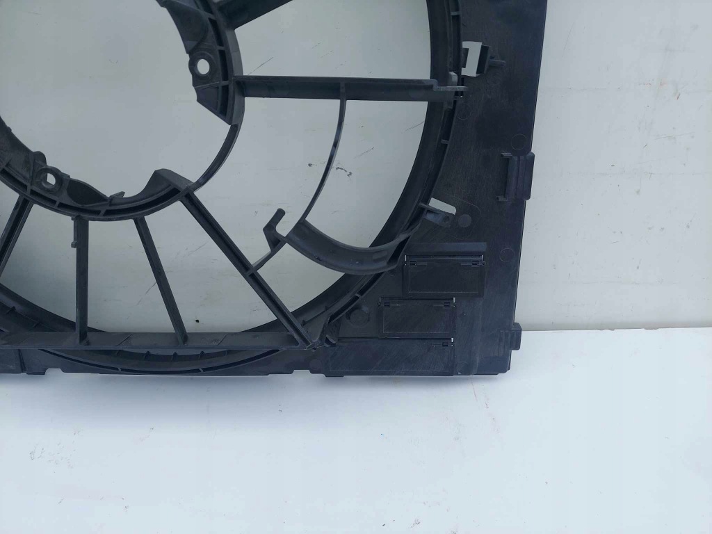 фото №4, Bmw 5 g30 7 g11 корпус вентилятора nowa mahle