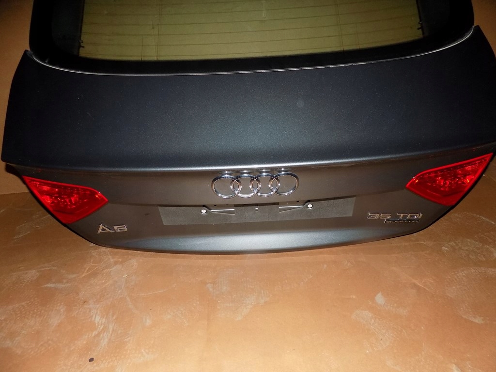 Dw audi a5 крышка багажника бампер 4 pdc лампы 8t8945095f 8t8945096f в Украине
