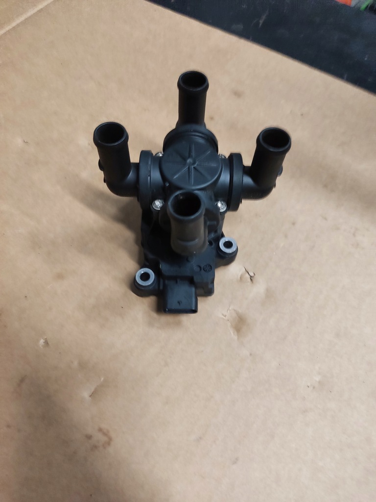 фото №10, Клапан электромагнитный управление отопитель audi e-tron 4ke963375h