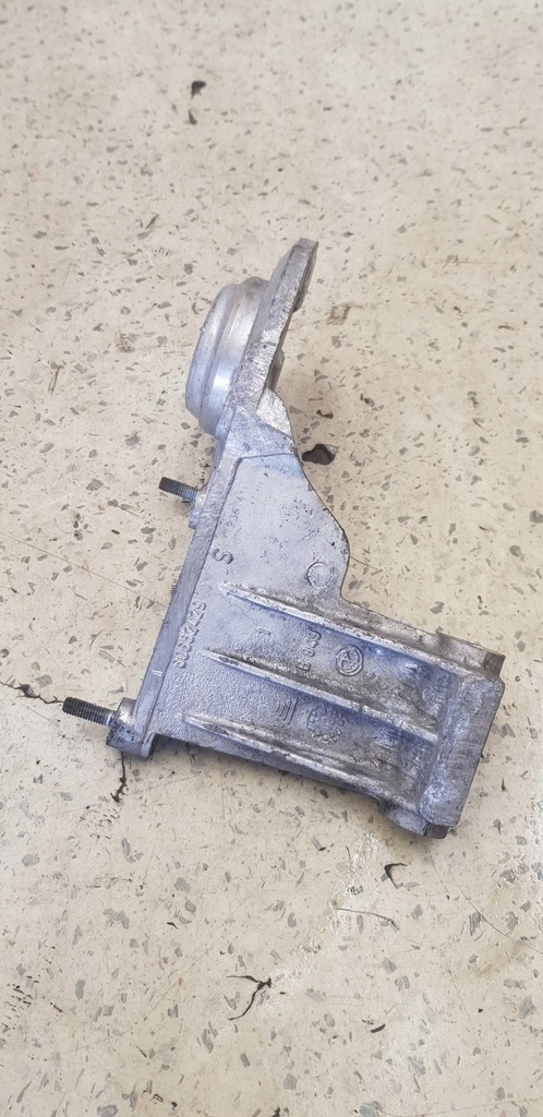 фото №1, Кронштейн кронштейн двигателя alfa romeo 166