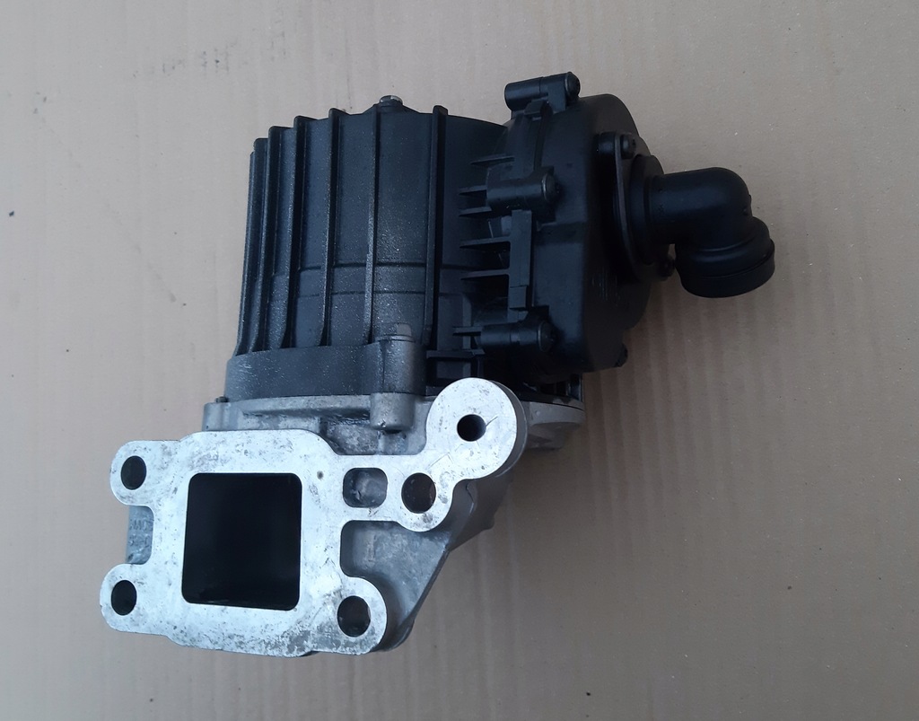 фото №6, Mercedes actros mp4 сепаратор оливи вентиляція картера відцентровий сепаратор a4720106862