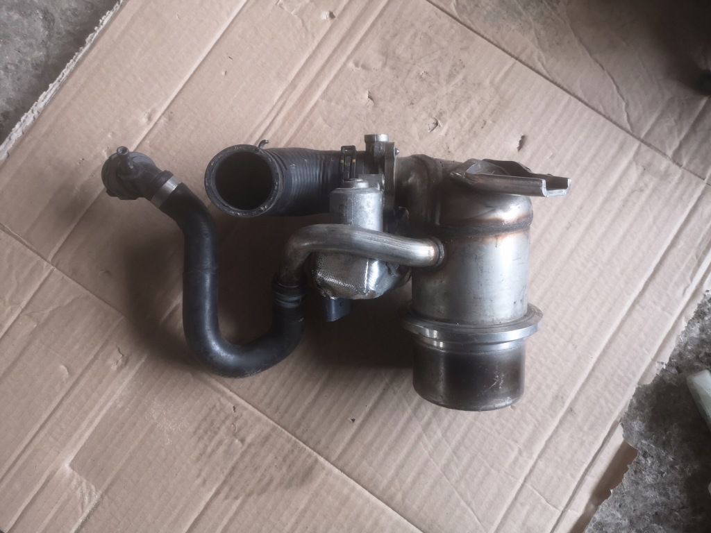 фото №1, Vw golf vii 1.6 tdi радіатор вихлопних газів egr 04l131512