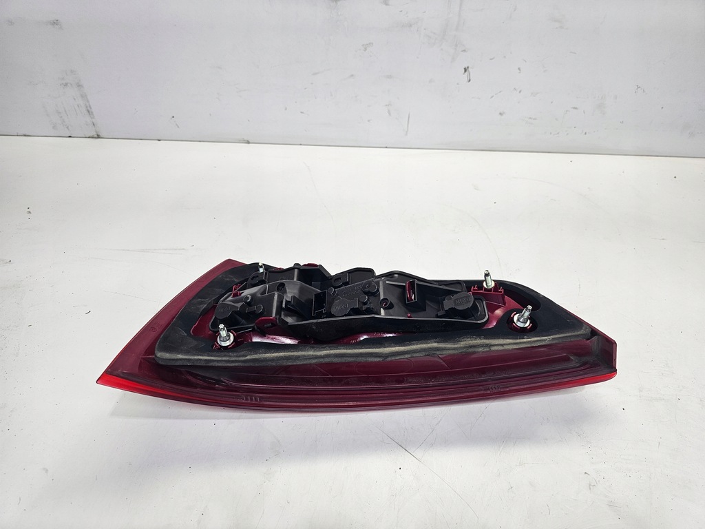 фото №6, Лампа левый задняя w крышка audi a1 8x3 8x0945093d