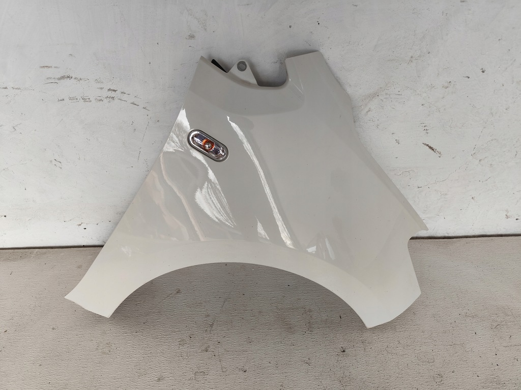 фото №1, Volkswagen up 2012 5d крыло правый передний lb9a