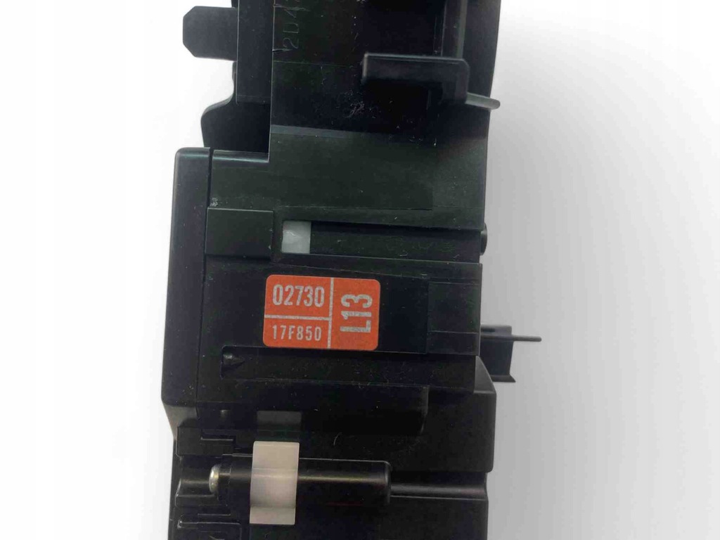 фото №8, Переключатели toyota auris _e18_ 8414002730 29911513 2013