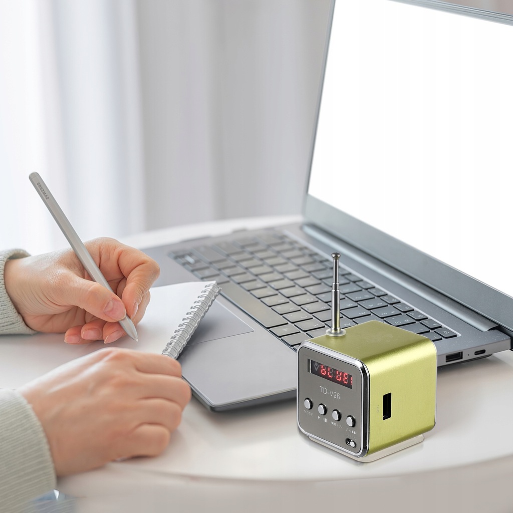 фото №5, Miniaturowy przenośny динамік з програвач mp3 i радіо