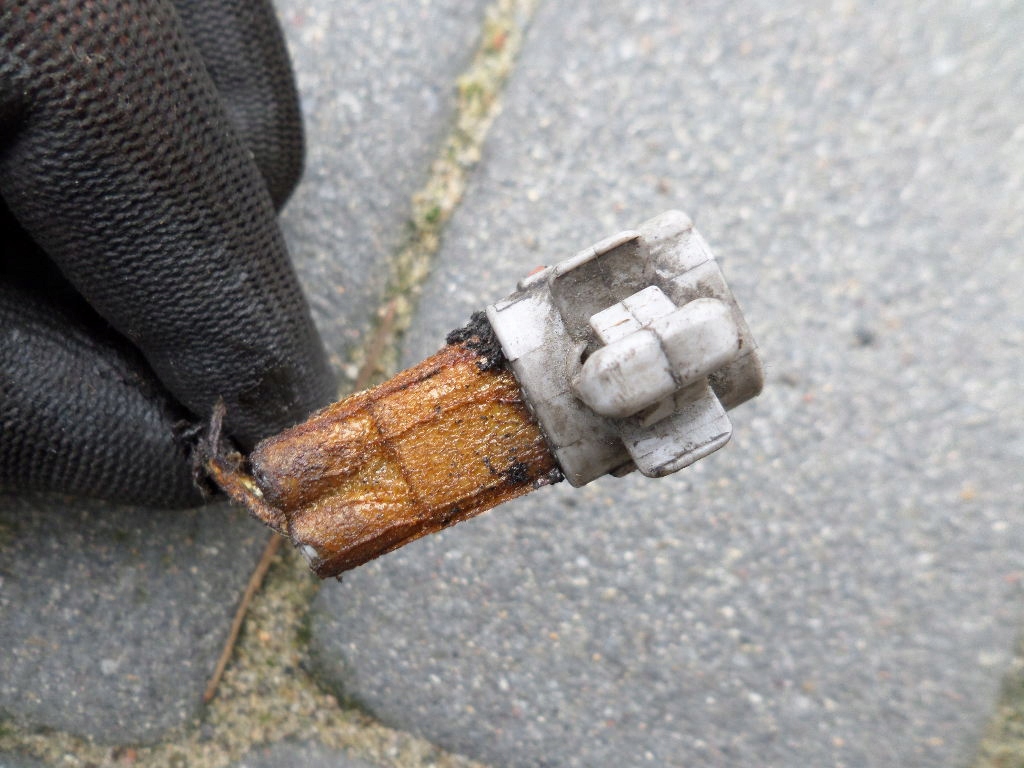 фото №6, Датчик фільтра пального wody w paliwie фільтрі toyota avensis d4d t25 t27