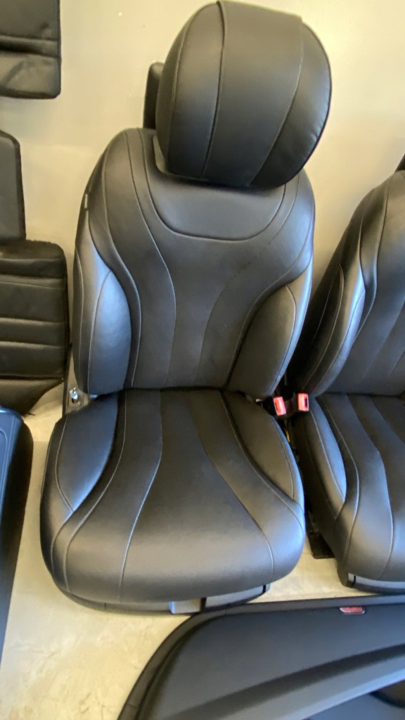 Купити Оббивка сидіння mercedes s w222 long