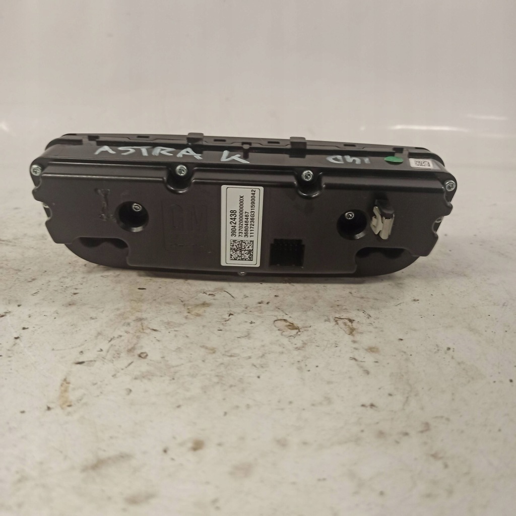 Купити Opel astra k v панель кондиціонера обдув 39042438
