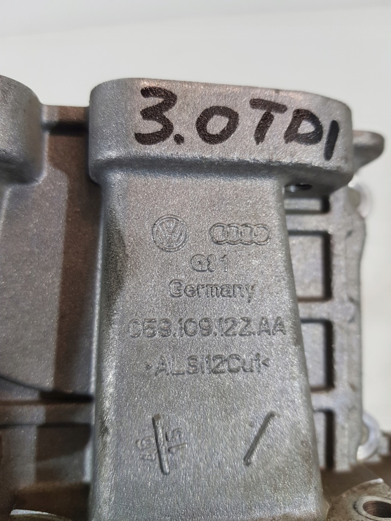 фото №4, Корпус распределительного вала 059109122aa audi vw 3.0tdi crt комплект