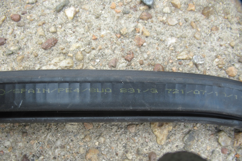 фото №4, Audi q3 11r прокладка двері лівий задня