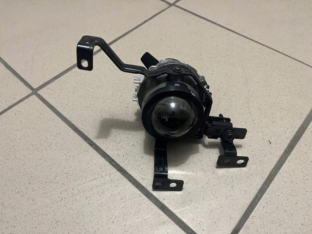 фото №1, Hyundai i30 i-30 iii 3 lift 20- лампа противотуманная фара led drl передний перед правый