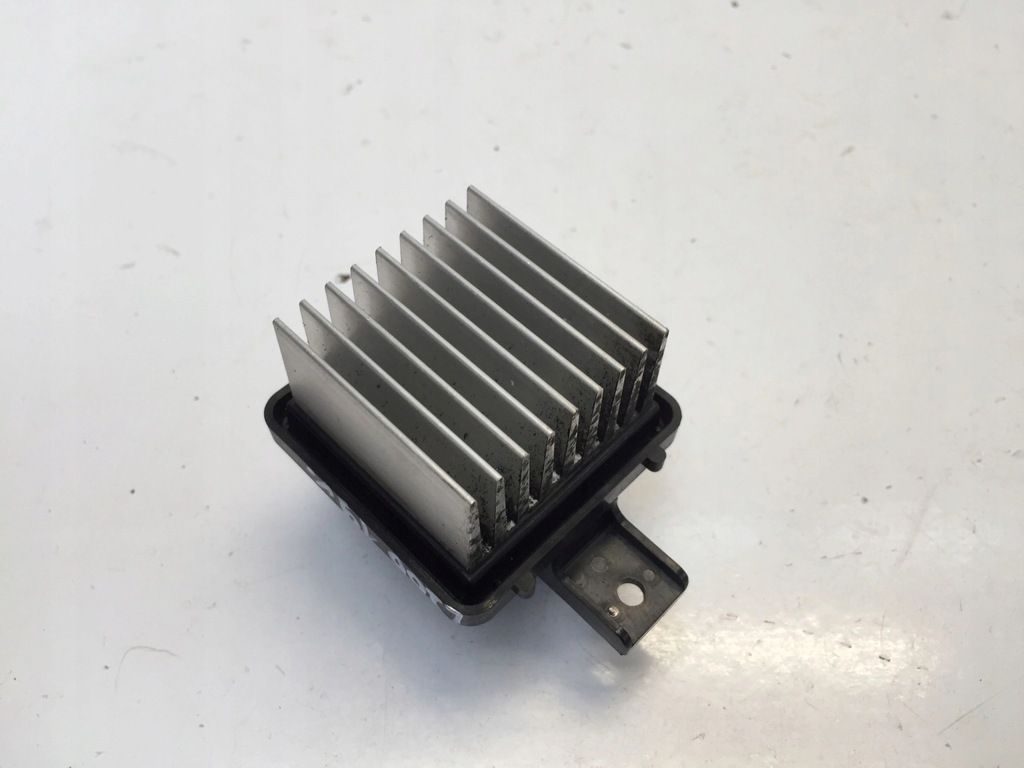 фото №1, Mitsubishi l200 v резистор резистор вентилятор