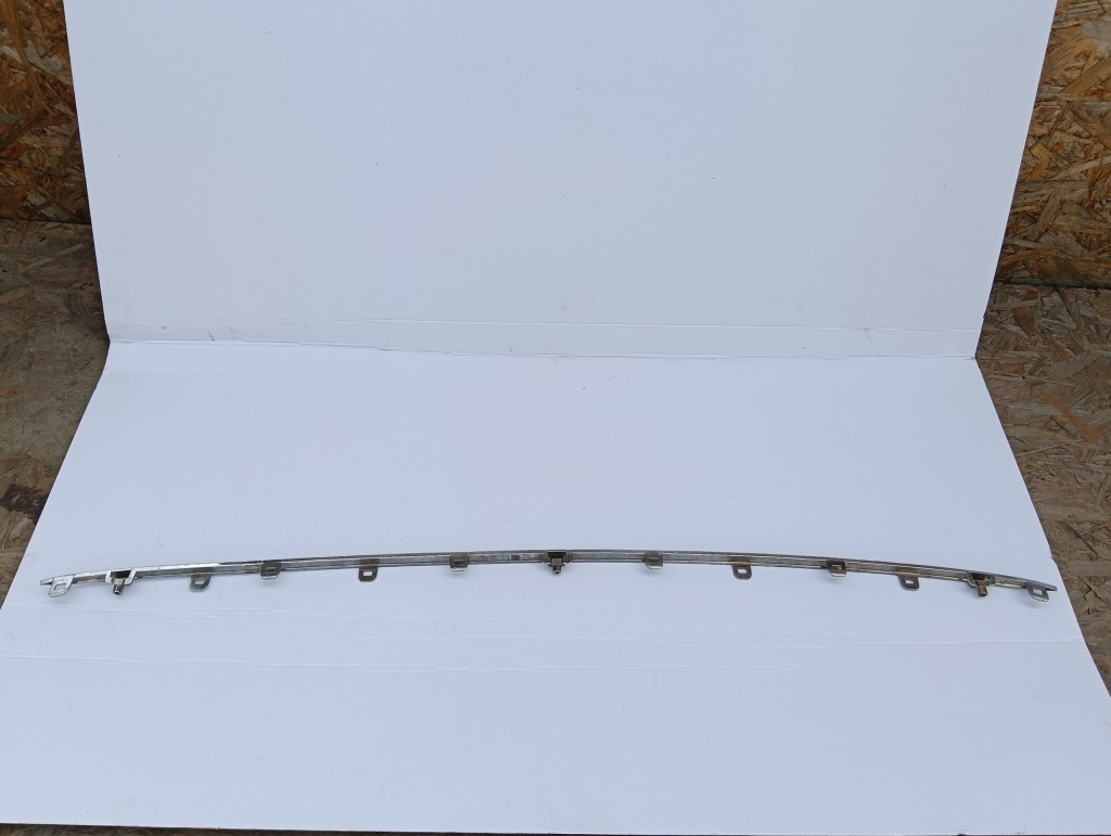 Молдинг хром бампера задня 850700129r renault clio v Оригінал