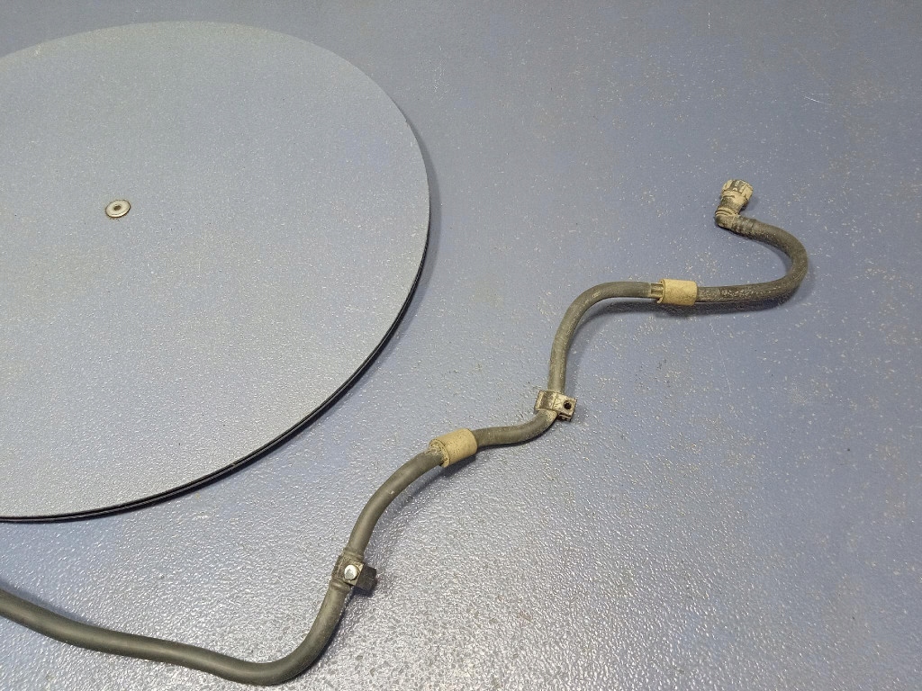 Porsche cayenne s iii 9y шланг пального паливний 4m4201995c в Україні