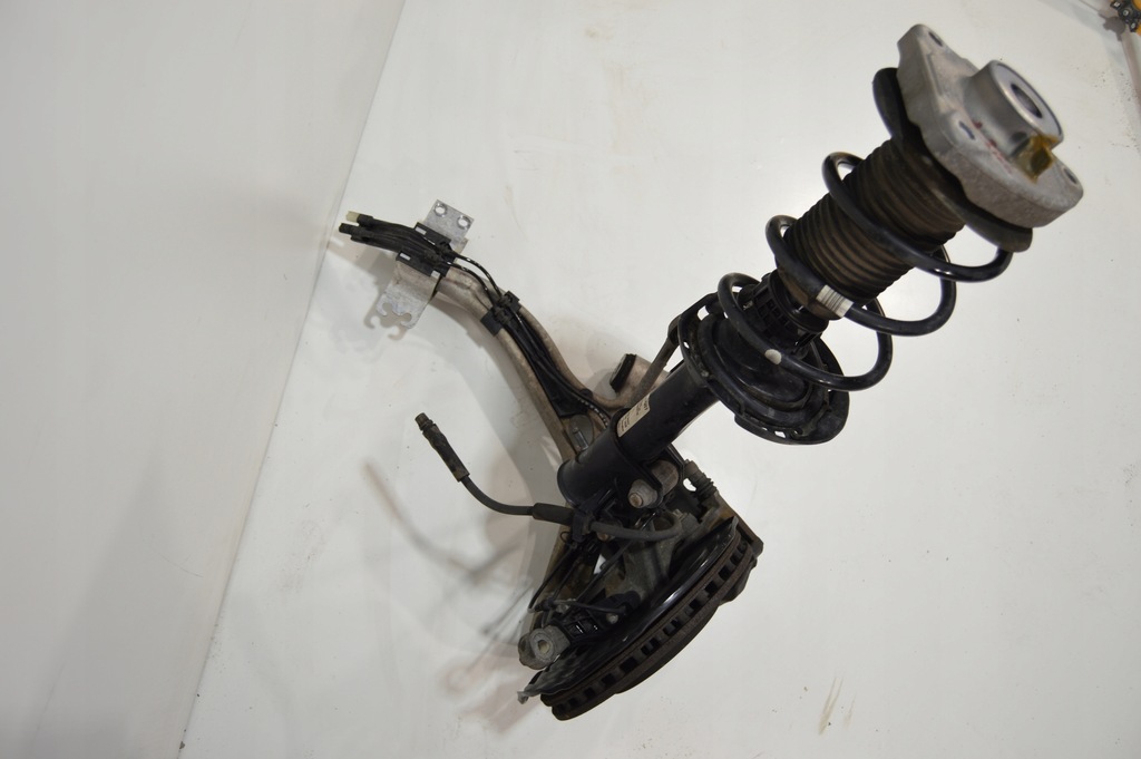 фото №8, Поворотный кулак рычаг правый перед mercedes cla 117 амортизатор