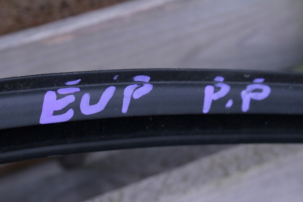 фото №10, Двері правий перед молдинг vw up lift e-up