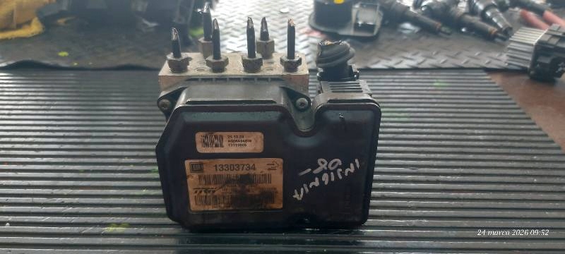 Купити Насос гальмівна insignia 08- 13303734