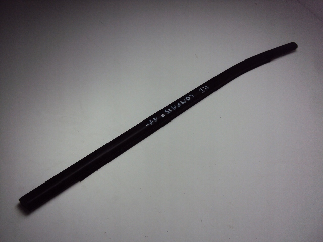 фото №1, Молдинг ущільнювач правий задня jeep compass 2017-