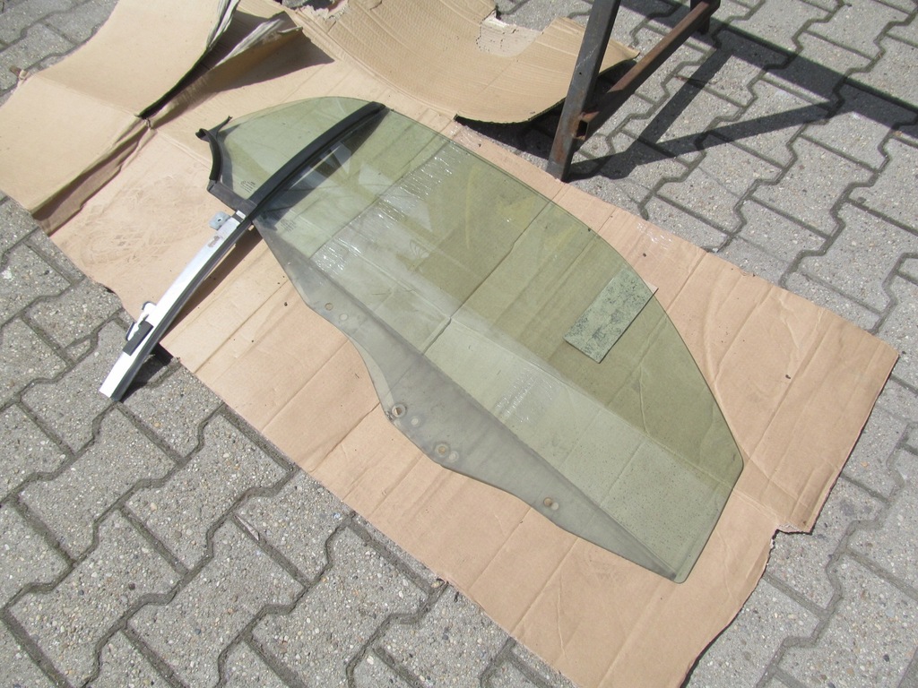 фото №3, Smart fortwo 98-04 скло двері права малий c402