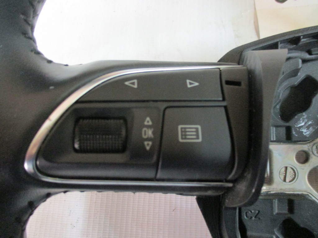 фото №6, Повітропровід audi q3 8u0 мультифункція