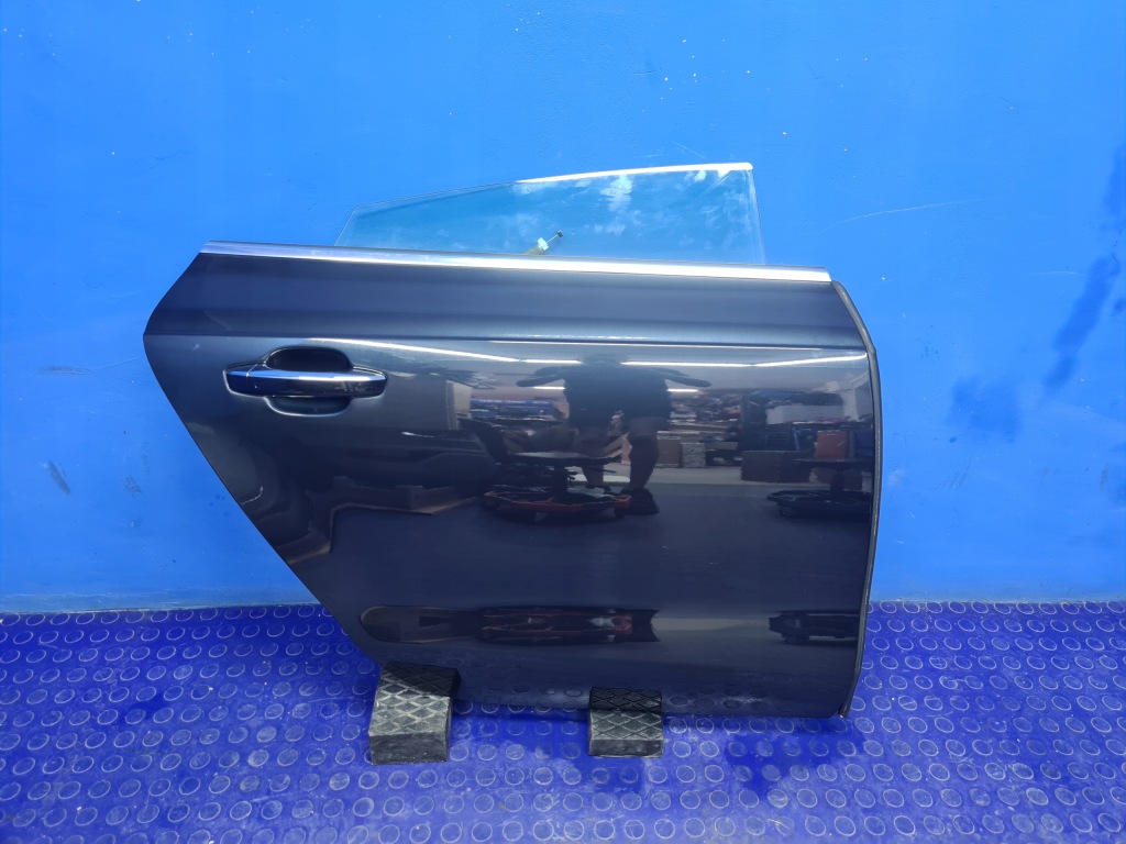 фото №1, Audi a7 c7 4g дверь задняя правый правое задние полный доводчик oem lx5r