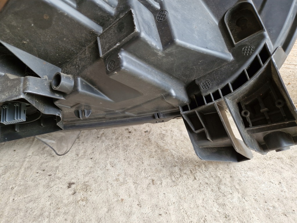 фото №14, Лампа ліва перед renault espace v 5 260608372r