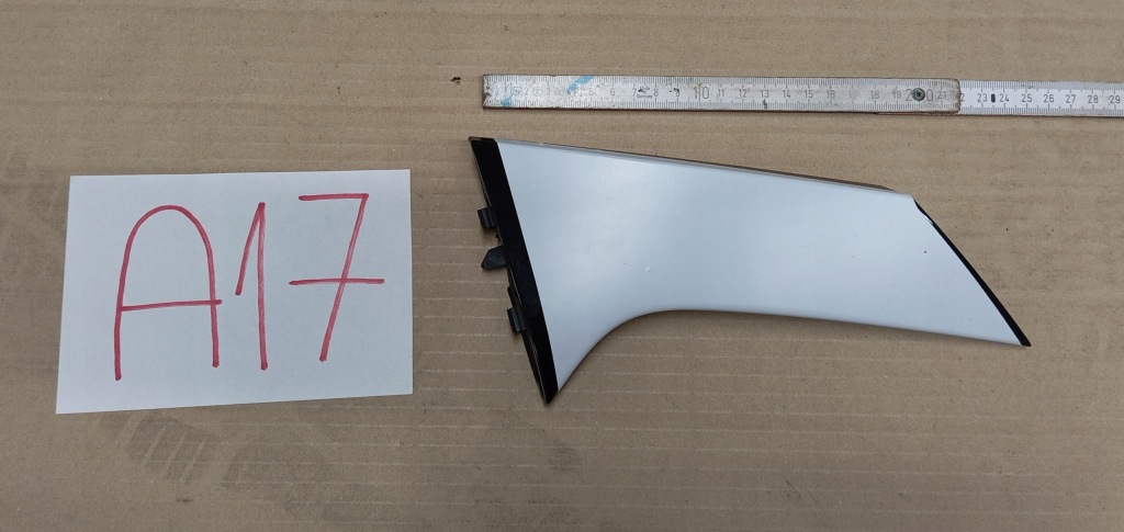 фото №1, Молдинг кришки задня renault clio v 960320029r nowa оригінал